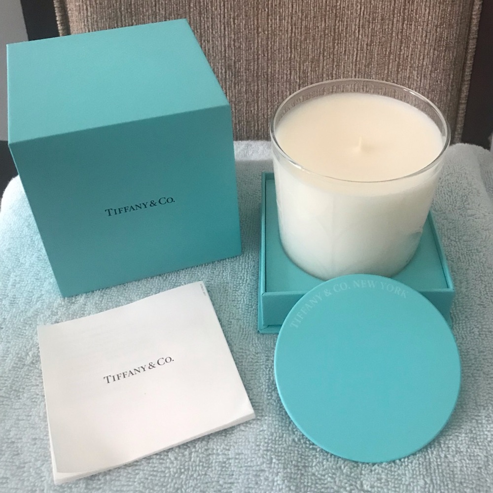 Tiffany and Co Candle Cedar/Chestnut